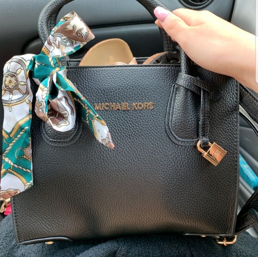 Purse - Picture 2 of 2